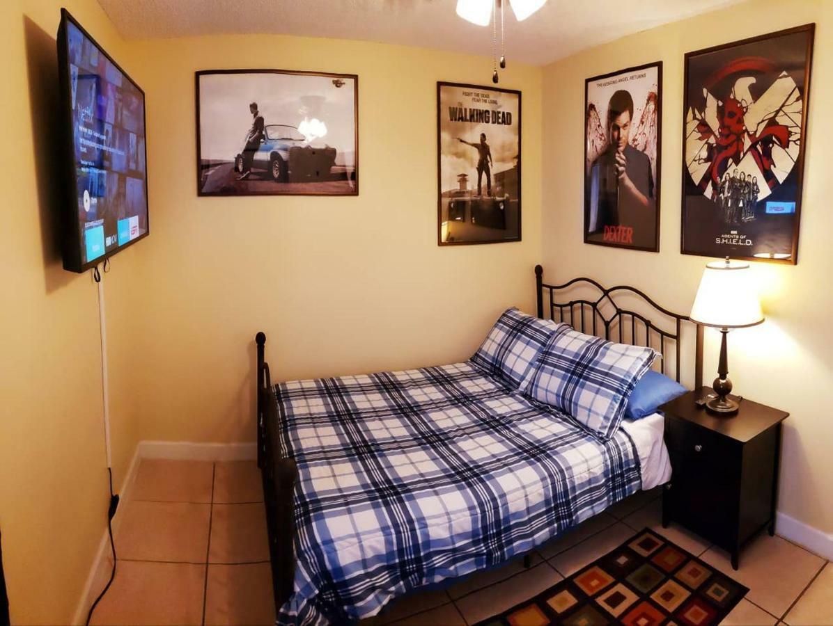 A1 Private Room With 55" Smart Tv Near Everything Orlando Exterior photo